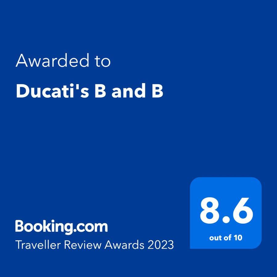 Ducati'S B And B Raymond Terrace Eksteriør billede